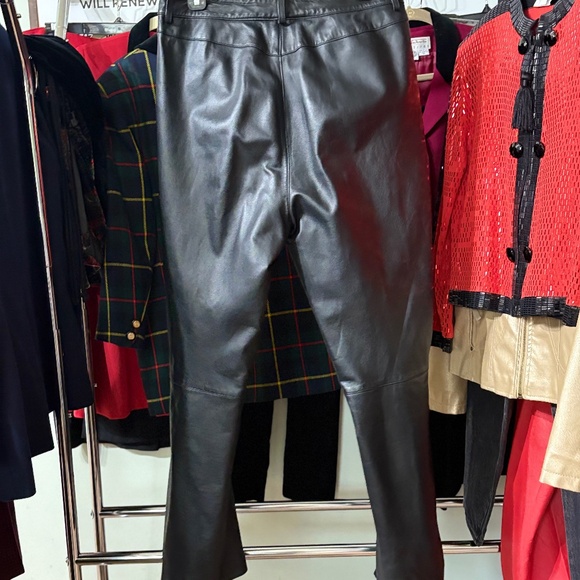 St. John sport size 14 leather pants - Picture 3 of 5